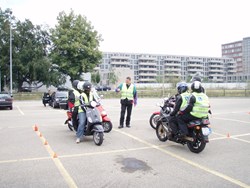 Zeige Details für 2024.10.05 Motorrad obligatorische Grundkurse Oktober Teil 1-3 Winterthur für alle Motorrad und Roller Kategorien  Bild von 2024.10.05 Motorrad obligatorische Grundkurse Oktober Teil 1-3 Winterthur für alle Motorrad und Roller Kategorien