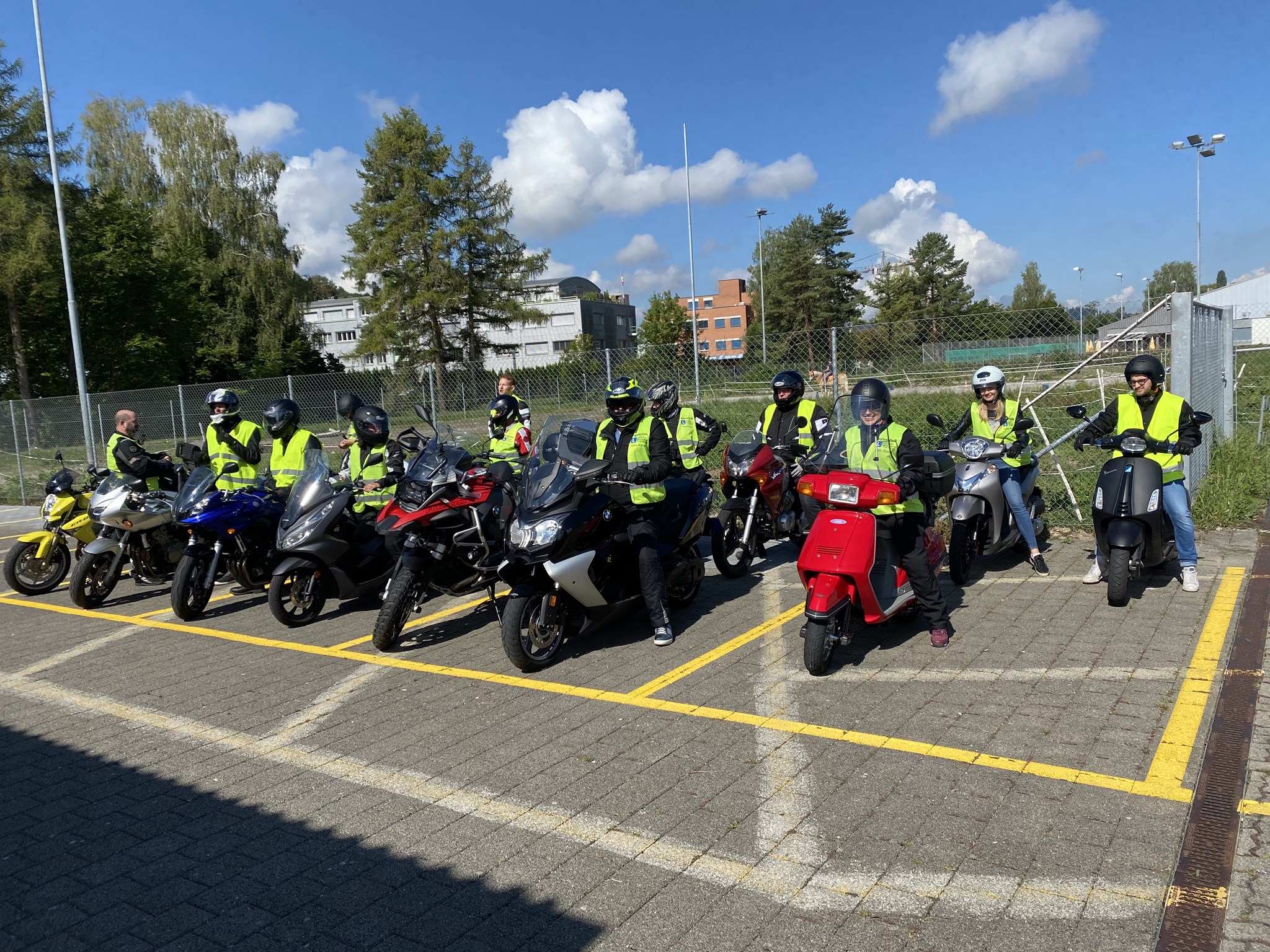 ABCD-Fahrschule-Winterthur-Rollerfahrschule&-Motorrad Fahrschule obligatorische PGS-Grundkurse-Winterthur