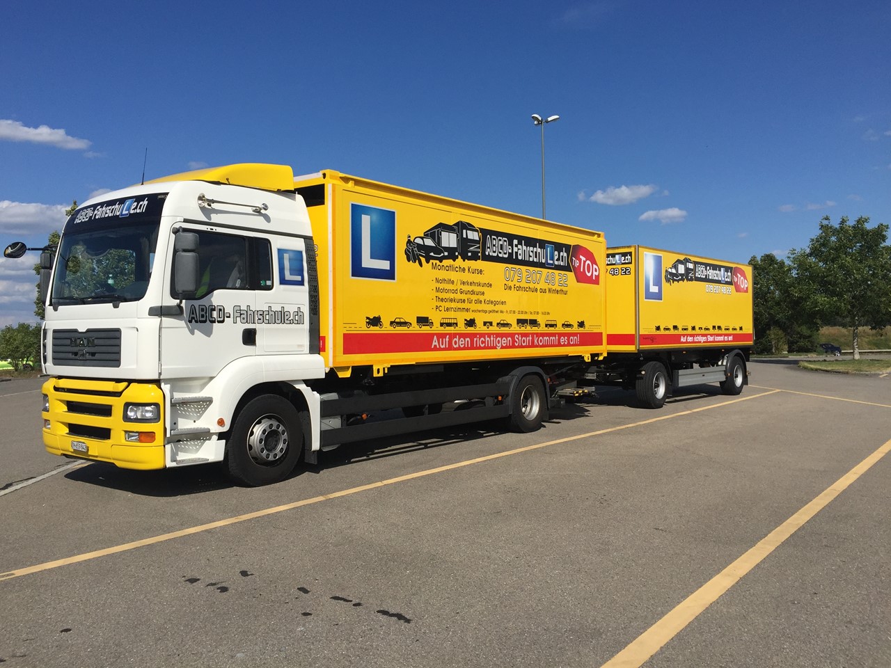 Bild von 2026.01.01  Lastwagen-Fahrschule Winterthur, Rabatt 10 Lektionen Abo in Winterthur für Lastwagen und Kleintransporter Kategorie C/C1 und D/D1 