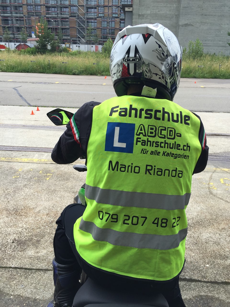 Bild von 2025.01.01 Informationen Kategorie A1 und A/beschränkt Motorradfahrschule Winterthur
